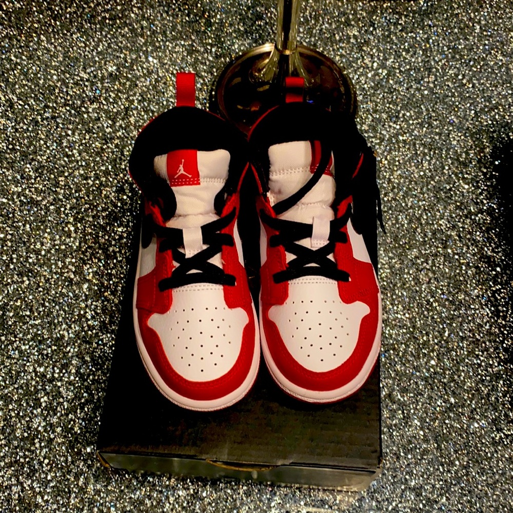 JORDAN 1 MID (TD)